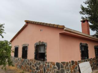 Masia  Lv-7022. Torre en puigverd de lleida, con terreno de cultivo.