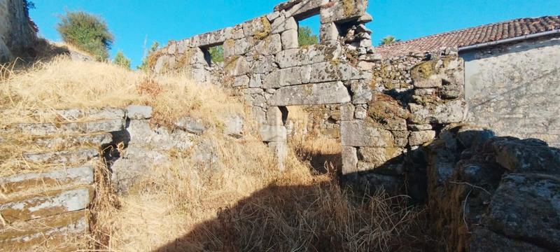 Foto 40f1f74f-a711-4ba0-b574-004a9164d278. Casale in estrada bande-entrimo 47 in Lobeira