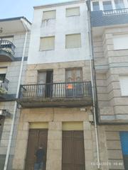 Edifici a Rúa principal 82. Venta de edificio en maside