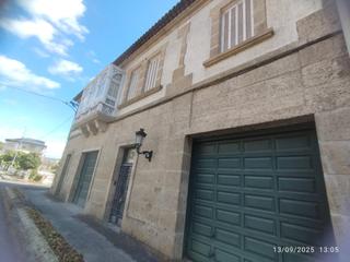 Maison jumelée  Barbantes-estación 8. Casa señorial .