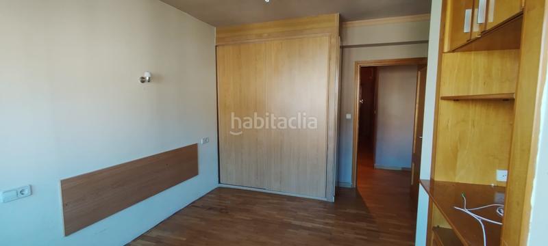Foto 5e8f60af-e965-4740-b30a-208398edb326. Piso se vende piso dr fleming en Rúa (A)