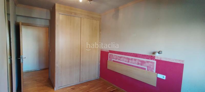 Foto 7638f9ff-63b4-4842-be74-0f187205a963. Piso se vende piso dr fleming en Rúa (A)