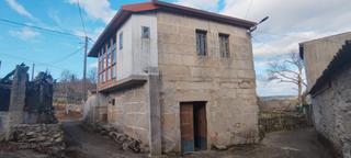 Masia  Rua viduedo. Se vende casa a reformar zona cea