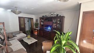 Appartement à Mercado. 4 planta con ascensor en la calle san vicente!