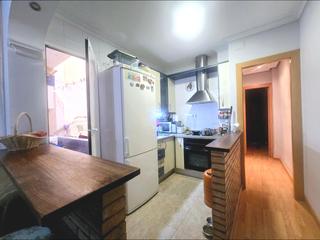 Appartement à Carolinas Bajas. 1planta reformada en la calle sevilla