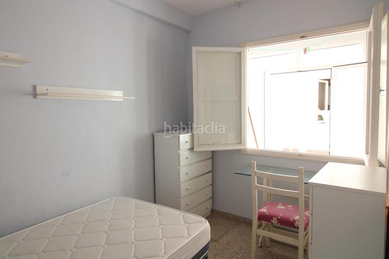 Foto f3e3fbb3-b17a-41d0-bb44-aeb190b9aa34. Apartamento piso con ascensor en venta boulevard el pla. marccastillo en Alicante