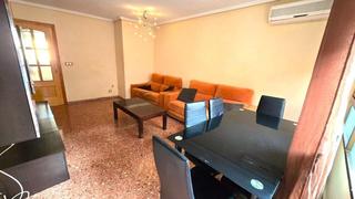 Appartement à Carolinas Altas. 3planta con ascensor en carolinas altas