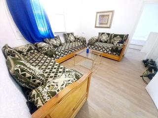 Appartement à Cuatrocientas Viviendas. Bajo en venta