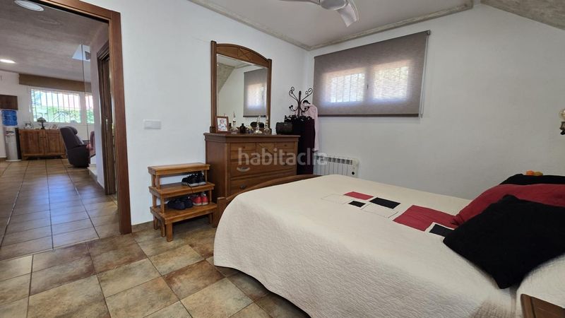 Foto ff89d7b4-e832-49f8-8da6-e2bcff4ad557. Xalet amb calefacció aparcament a Petrer