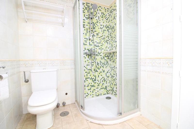 Foto 42f2404e-f1e9-46a8-b8ab-85af93929f30. Chalet avec chauffage piscine dans Moralet Alicante