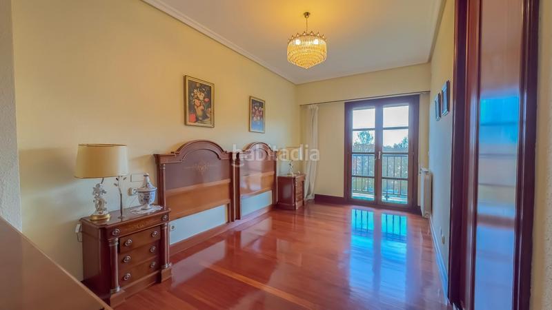Foto 617e3a95-6709-4aaf-b8f9-30469c099ade. Casa adossada amb calefacció aparcament a Egia Donostia - San Sebastián