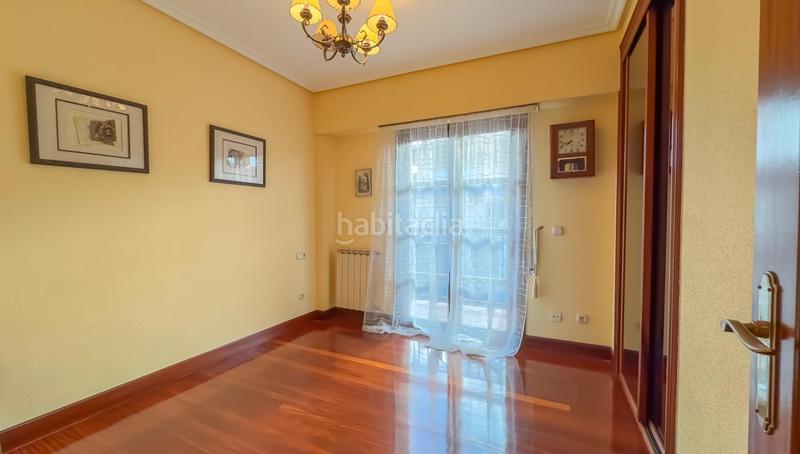 Foto acc62930-8025-4159-8893-bab7d6b14c0e. Casa adossada amb calefacció aparcament a Egia Donostia - San Sebastián