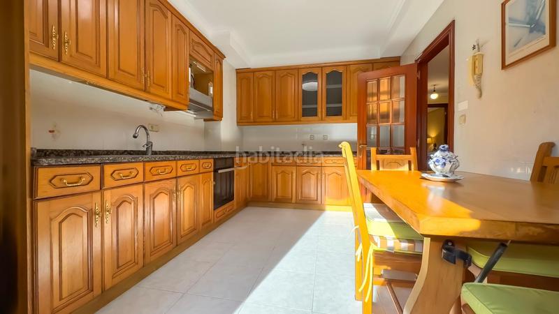 Foto fa78ec8b-1c27-4dd2-b52a-cd659797d1d9. Casa adossada amb calefacció aparcament a Egia Donostia - San Sebastián