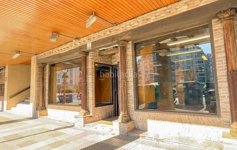Foto 2b179d4a-65b1-4876-b957-137fce997022. Alquiler local comercial  en pleno centro de Gros en Donostia - San Sebastián