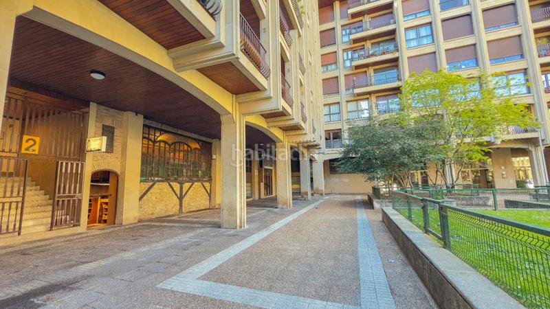 Foto b69eec6c-95b9-4a45-bf9f-1116c0ff8090. Alquiler local comercial  en pleno centro de Gros en Donostia - San Sebastián