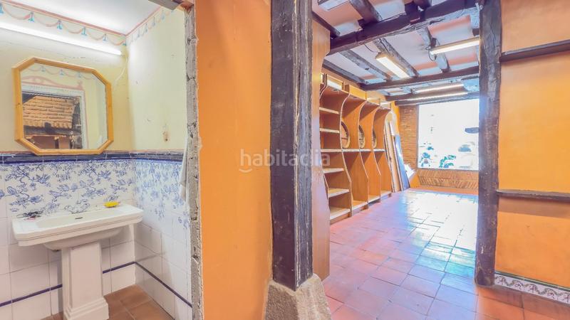 Foto fb36d66e-b07a-486e-b02b-526dfcf9f9c1. Lloguer local comercial a Gros Donostia - San Sebastián