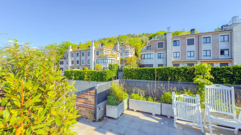 Foto 1a83e2ec-b1fe-47ab-8d84-bb8262a515c8. Ático en venta exclusivo dúplex invertido en toki eder, donostia san sebastián en Donostia - San Sebastián