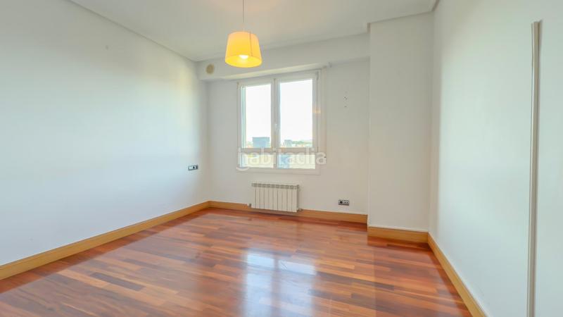 Foto 544b9aef-d4d7-41f2-8589-9a7268a7e6e4. Ático en venta exclusivo dúplex invertido en toki eder, donostia san sebastián en Donostia - San Sebastián