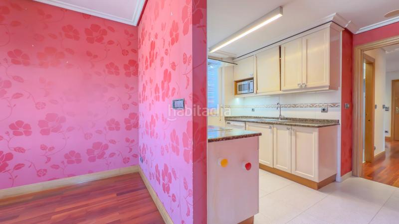 Foto 6078a5de-f9c9-45ae-9f15-ac768a078283. Ático en venta exclusivo dúplex invertido en toki eder, donostia san sebastián en Donostia - San Sebastián