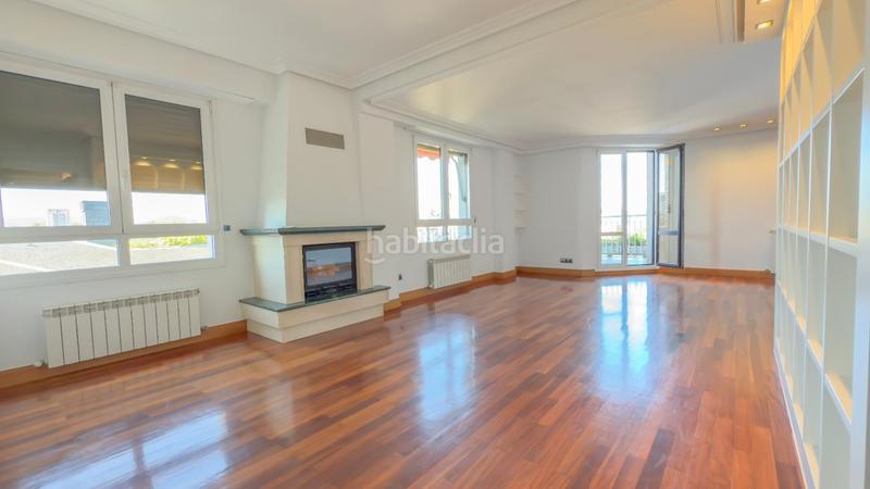 Foto 8d7f3e6b-3d93-469e-8bf1-eeac0699b9c8. Ático en venta exclusivo dúplex invertido en toki eder, donostia san sebastián en Donostia - San Sebastián