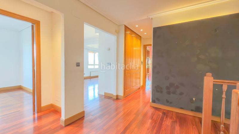 Foto bb2ad952-2428-4748-b055-593c3f718eef. Ático en venta exclusivo dúplex invertido en toki eder, donostia san sebastián en Donostia - San Sebastián