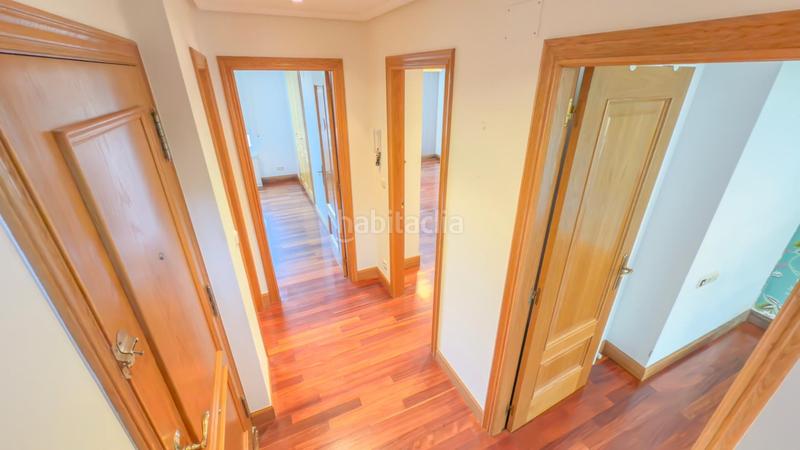 Foto d4fcde0f-3613-4444-8d55-e53e68a7a854. Ático en venta exclusivo dúplex invertido en toki eder, donostia san sebastián en Donostia - San Sebastián