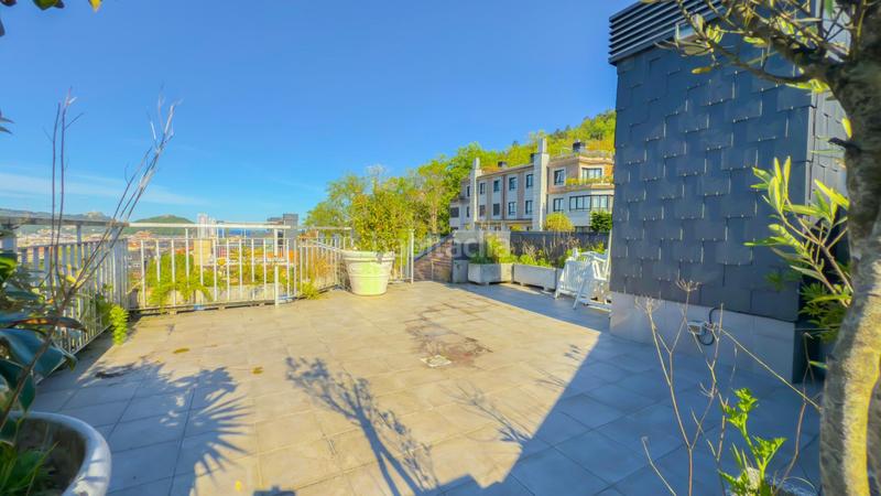 Foto e2c7dd22-c85b-4246-834a-177af8befa2d. Ático en venta exclusivo dúplex invertido en toki eder, donostia san sebastián en Donostia - San Sebastián