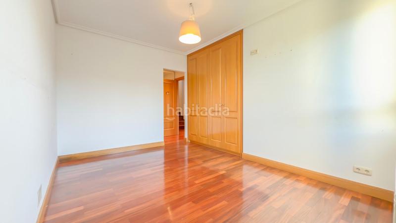 Foto fe4f8132-0b19-48a2-8154-809c834b5abe. Ático en venta exclusivo dúplex invertido en toki eder, donostia san sebastián en Donostia - San Sebastián