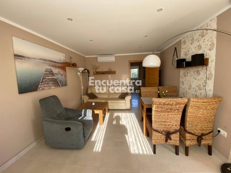 Foto 21654f23-8122-441a-9992-acd5a49ee0d5. Pis amb calefacció aparcament piscina a Playa Poniente Benidorm
