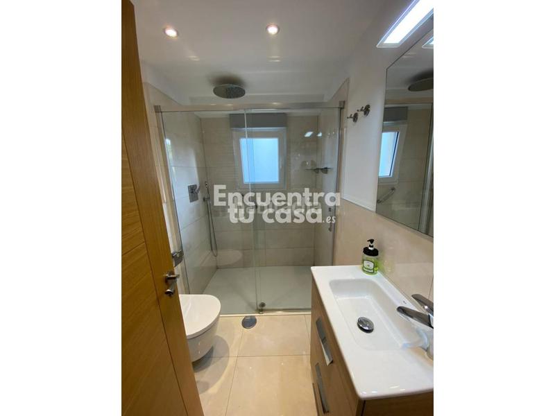 Foto 5a26ad58-fde1-4e67-b035-36ced51382e3. Pis amb calefacció aparcament piscina a Playa Poniente Benidorm