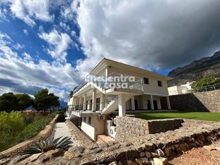 Casa  Costa verde. Villa de lujo independiente en venta en  altea alicante