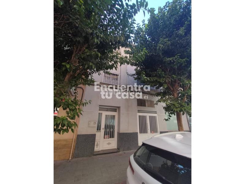 Foto 74bb70e6-7d45-466a-aac6-181d9cbaf673. Reihenhaus mit heizung parking in Benalúa Alicante