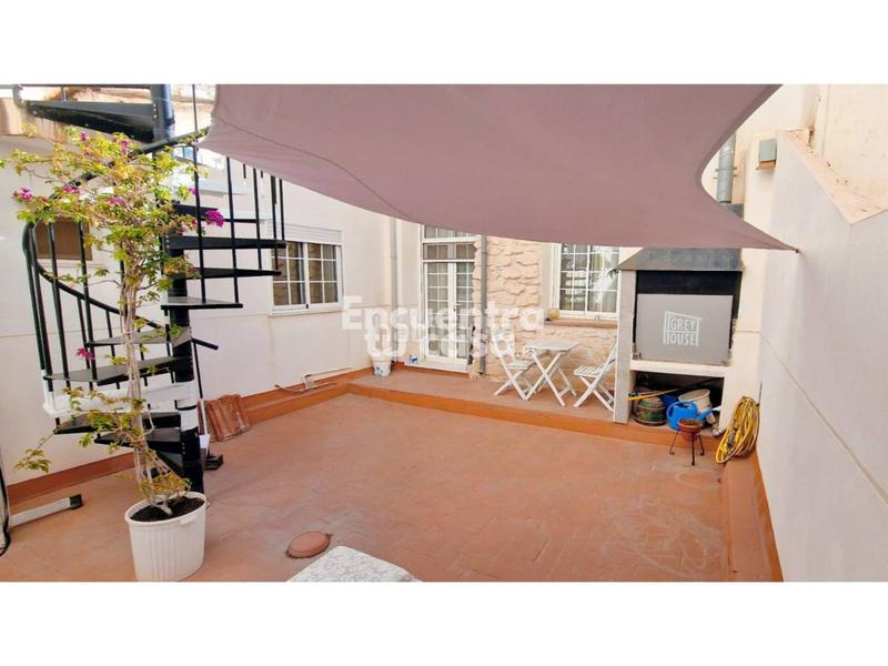 Foto 7c5693b4-559d-4c4a-b48a-1a04bd7a6f44. Reihenhaus mit heizung parking in Benalúa Alicante