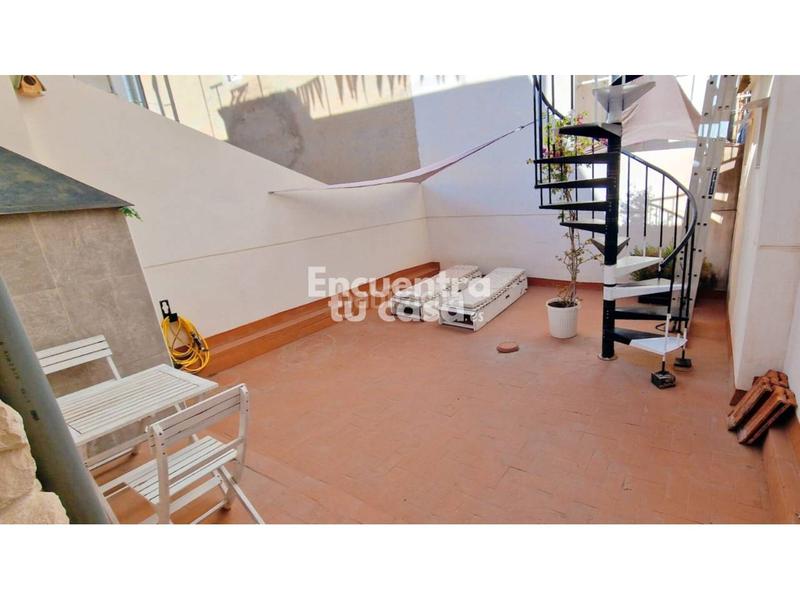 Foto 7edf04d5-8fdf-42d7-b2d0-312054d1dd7a. Reihenhaus mit heizung parking in Benalúa Alicante