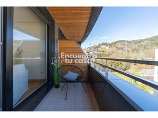 Piso  Calle macondo. Vivienda en urbanización privada con terraza, garaje cerrado y t