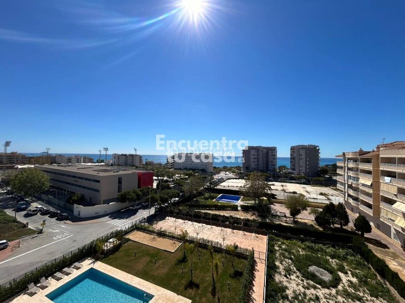 Foto 496519e3-f94a-4d6d-b41a-e6eb0e6b3db4. Ático  dúplex con solárium, vistas al mar y piscina en villajoyosa. en Vila Joiosa (la)