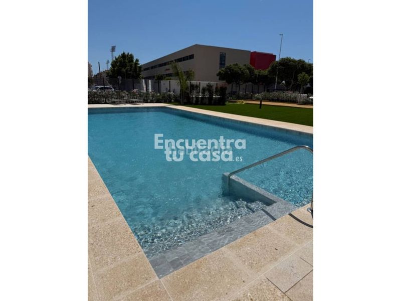 Foto 506a5361-b3a3-4d3d-aeb8-fe5921a613b3. Ático  dúplex con solárium, vistas al mar y piscina en villajoyosa. en Vila Joiosa (la)
