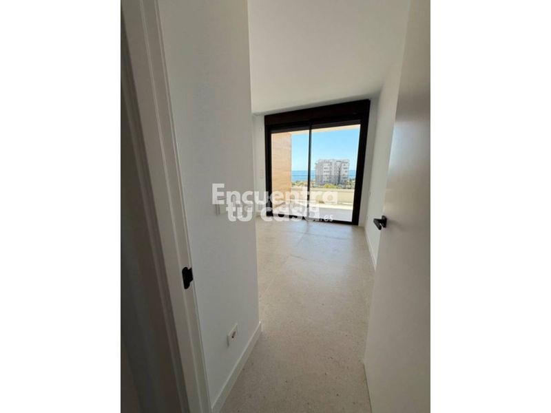 Foto 7867e825-625d-4bbe-bade-3d228f83e507. Ático  dúplex con solárium, vistas al mar y piscina en villajoyosa. en Vila Joiosa (la)