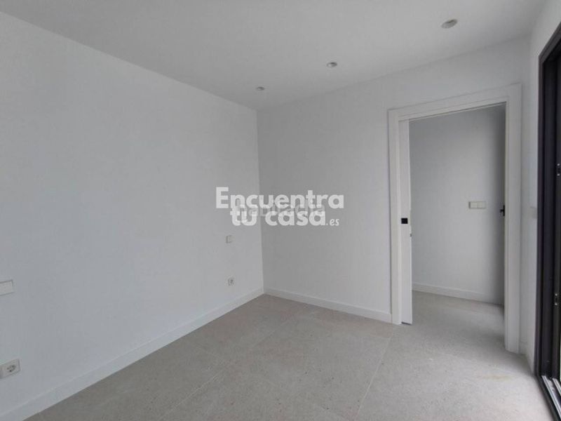 Foto 9b22e6ec-34ba-40dc-9e91-da9f638ff900. Ático  dúplex con solárium, vistas al mar y piscina en villajoyosa. en Vila Joiosa (la)