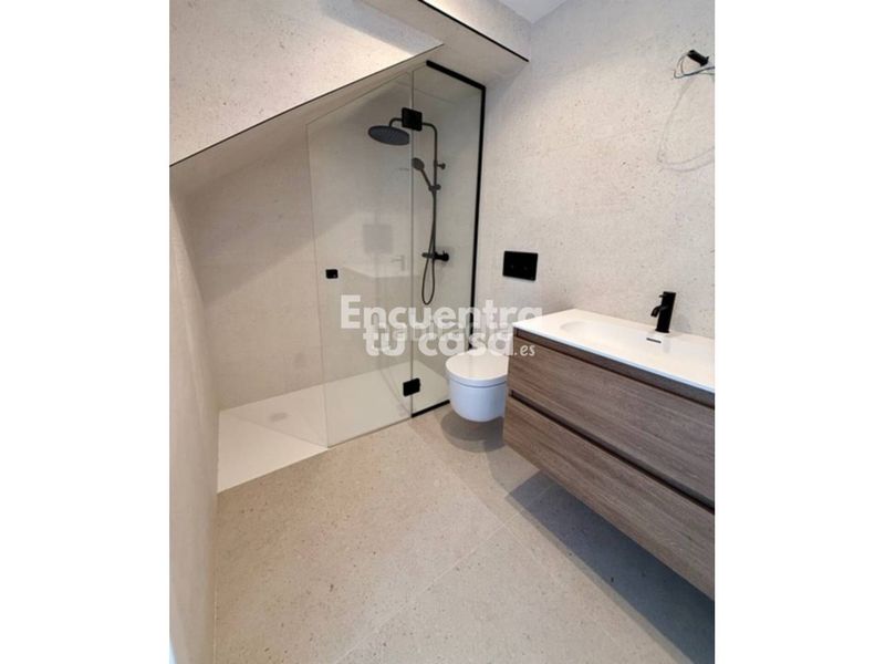 Foto 9c2f3c2b-8522-4fd0-97f6-43c019c6eb18. Ático  dúplex con solárium, vistas al mar y piscina en villajoyosa. en Vila Joiosa (la)