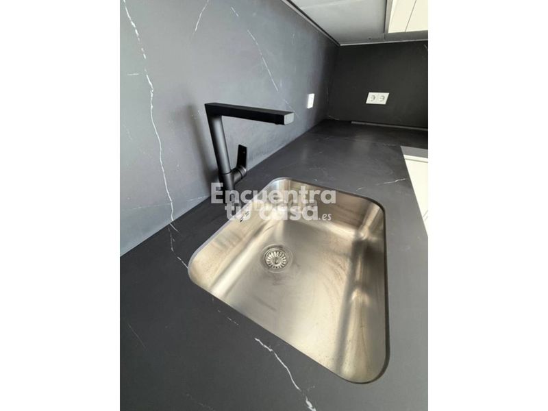 Foto a28f405a-8d46-4aef-a074-83a877bcb3a2. Ático  dúplex con solárium, vistas al mar y piscina en villajoyosa. en Vila Joiosa (la)
