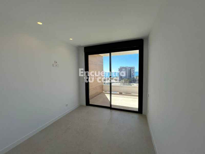Foto c1d11539-c9bb-4669-acfe-ce328f999ab1. Ático  dúplex con solárium, vistas al mar y piscina en villajoyosa. en Vila Joiosa (la)