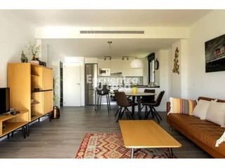 Appartement  Calle colombia. Bajo moderno de esquina con gran jardín privado y doble acceso e