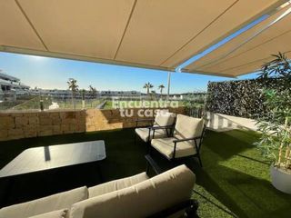Apartamento  Calle colombia. Bajo moderno de esquina con gran jardín privado y doble acceso e