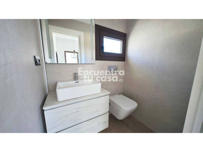 Foto 894e6e42-ef60-46dd-8fa7-91d2512ec687. Xalet amb calefacció aparcament piscina a balcón de Finestrat-terra marina Finestrat