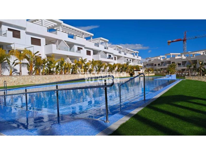 Foto c7045a91-93a6-4e77-b391-2694a44f11fa. Xalet amb calefacció aparcament piscina a balcón de Finestrat-terra marina Finestrat