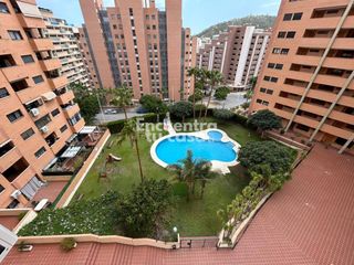 Appartement  Avenida mestral. Apartamento reformado con gran terraza, garaje y acceso directo
