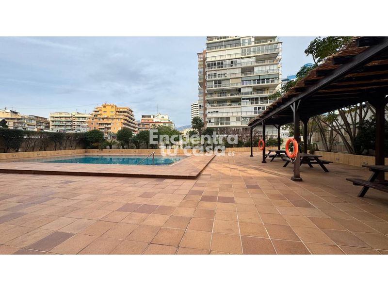 Foto f2510ea1-5bd8-477c-b628-ee4cc26c021c. Pis amb calefacció aparcament piscina a Playa Levante Benidorm