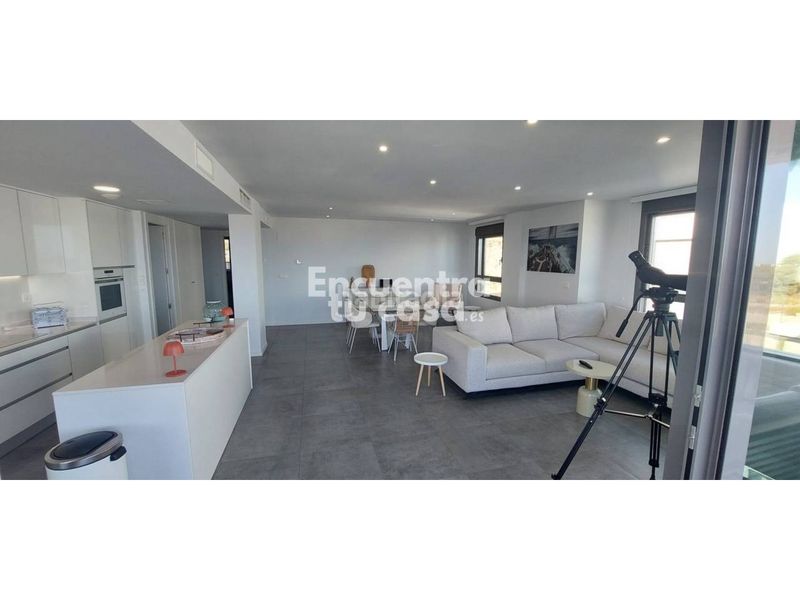 Foto cdd304a1-8461-4433-8644-81a0d1aa02a3. Lloguer àtic amb calefacció aparcament piscina a Finestrat