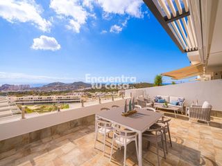 Location Attique  Calle colombia. Ático de lujo en camporrosso village con vistas al mar  disponib